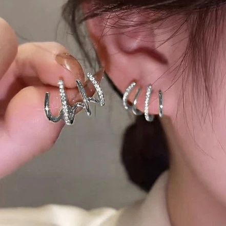 LANZAMIENTO | Aros Cuatro Puntas - Bañados en Oro 18k + ENVÍO GRATIS